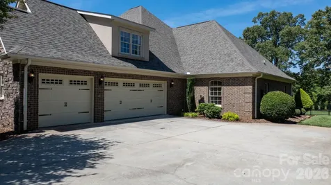 1055 Catawba Greens Drive Newton NC 28658