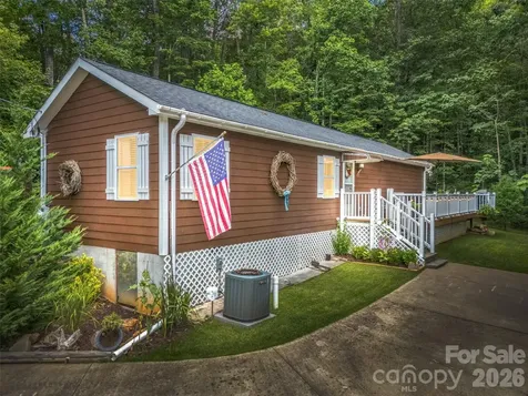 479 Camp Hill Road Lake Lure NC 28756