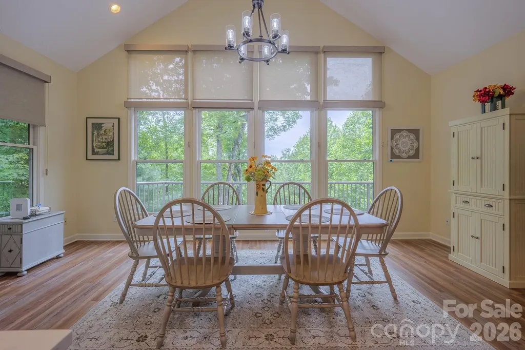 329 Mountain Crest Drive Hendersonville NC 28739