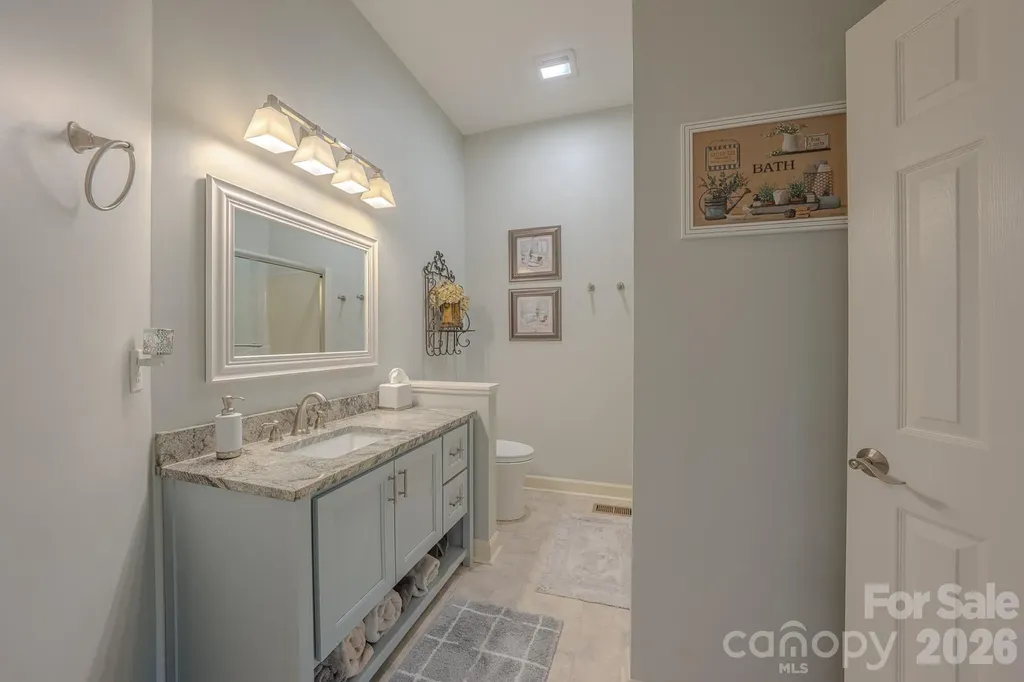 329 Mountain Crest Drive Hendersonville NC 28739