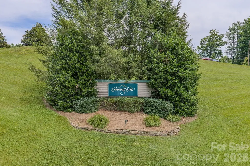 329 Mountain Crest Drive Hendersonville NC 28739