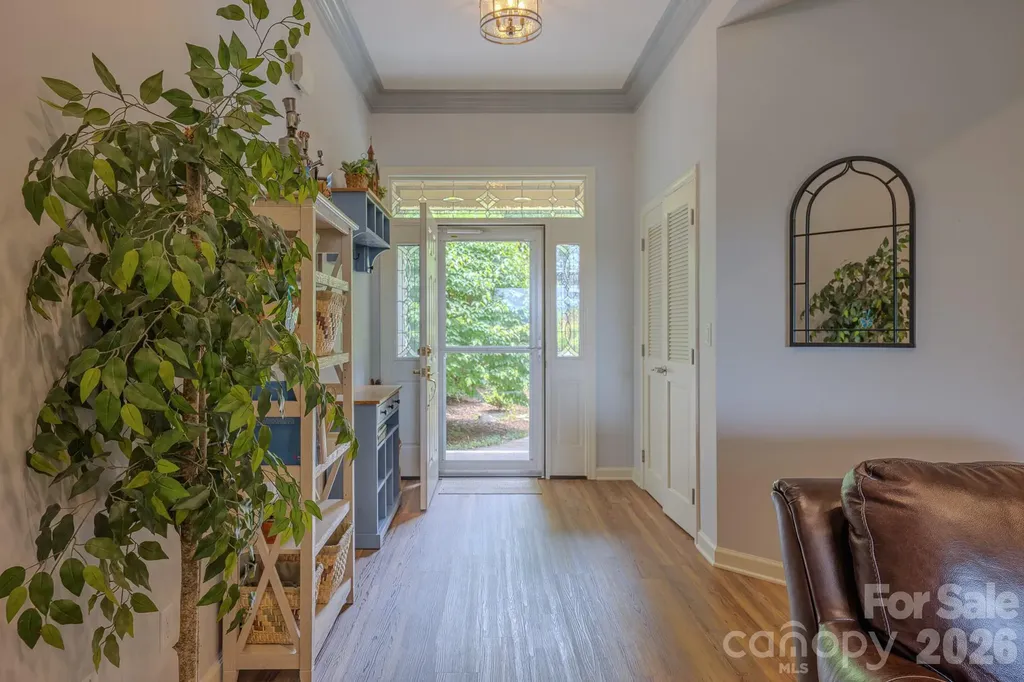329 Mountain Crest Drive Hendersonville NC 28739