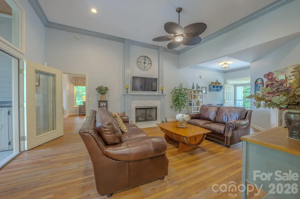 329 Mountain Crest Drive Hendersonville NC 28739