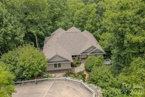 329 Mountain Crest Drive Hendersonville NC 28739