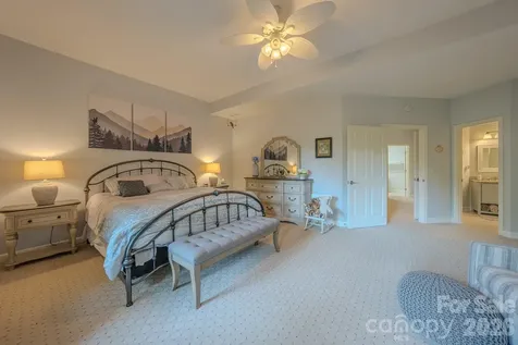 329 Mountain Crest Drive Hendersonville NC 28739