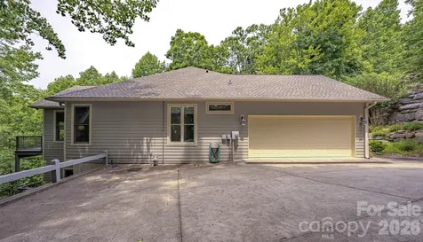 329 Mountain Crest Drive Hendersonville NC 28739