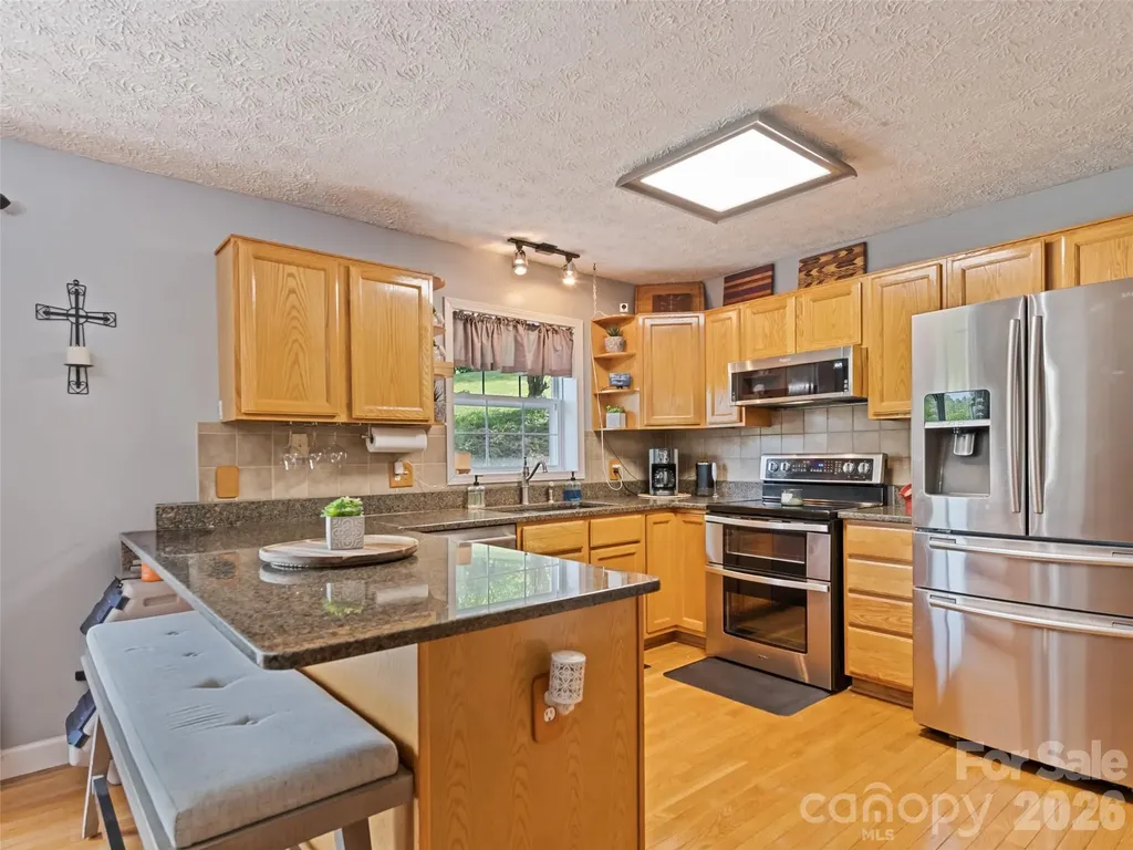 222 Thistle Ridge Clyde NC 28721
