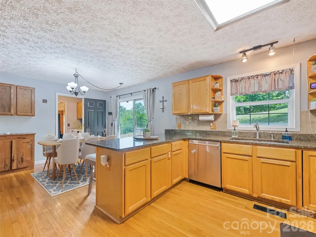 222 Thistle Ridge Clyde NC 28721