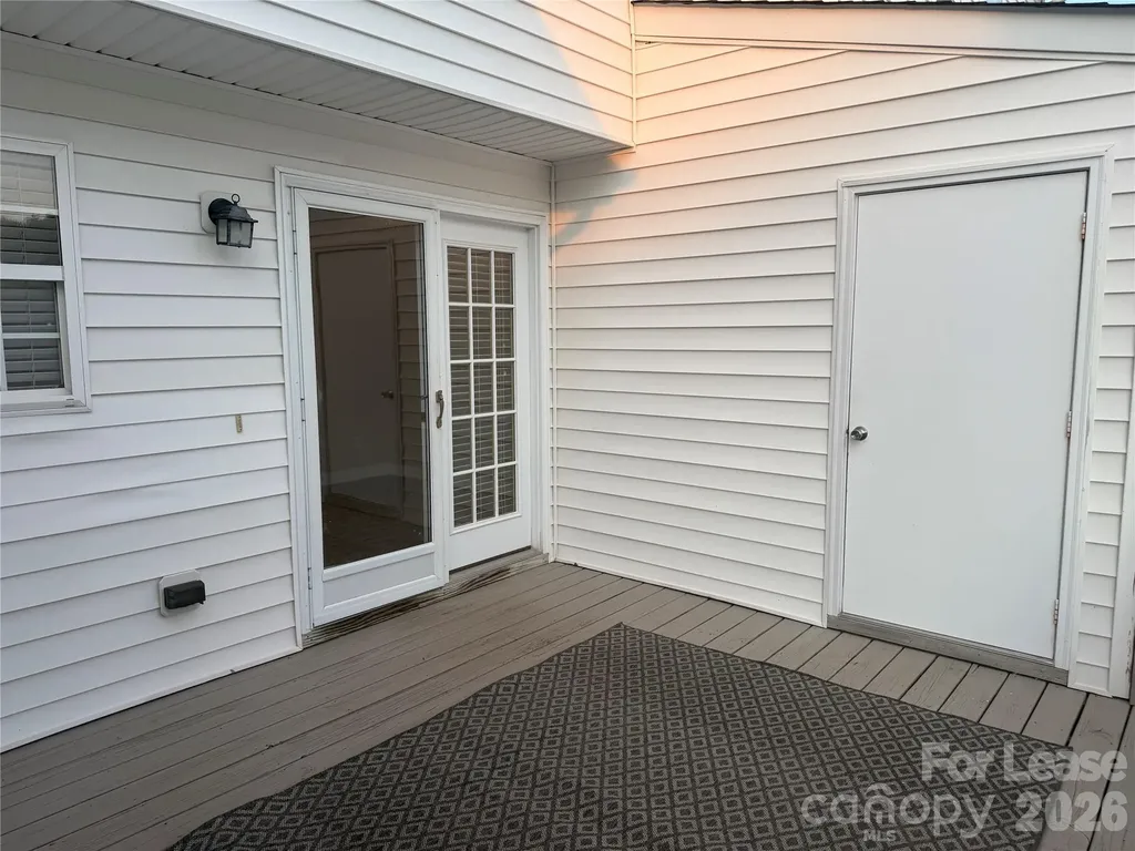 1615 Stroll Circle Fuquay-Varina NC 27526