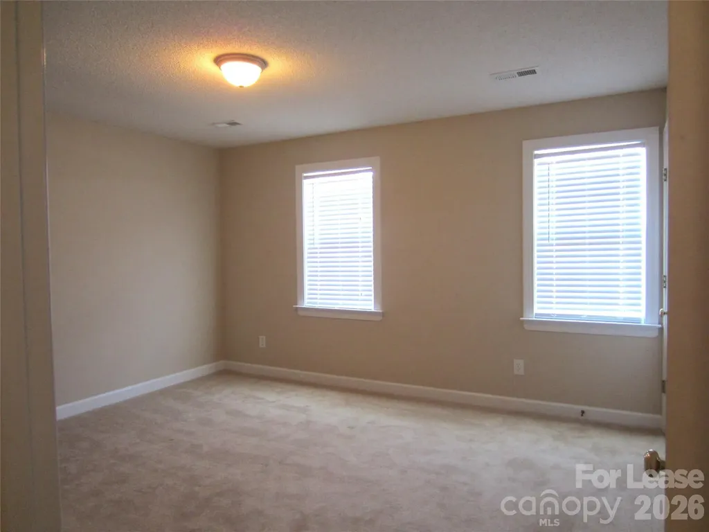 1615 Stroll Circle Fuquay-Varina NC 27526