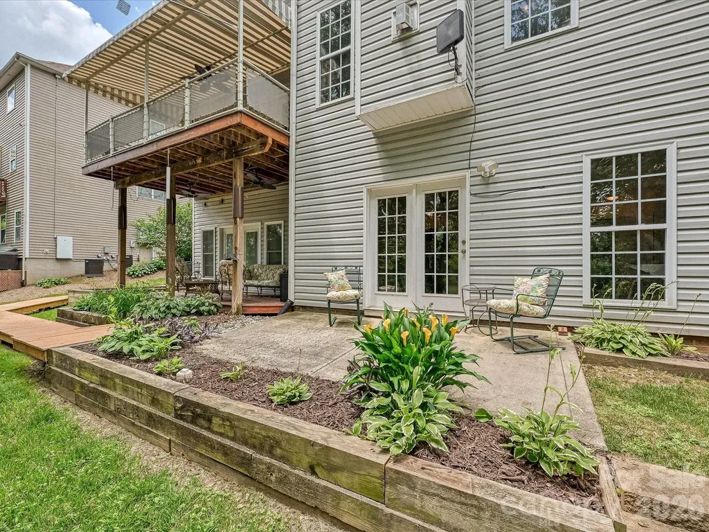 152 Lighthouse Road Mount Holly NC 28120