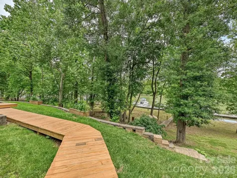 152 Lighthouse Road Mount Holly NC 28120