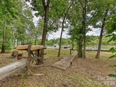 152 Lighthouse Road Mount Holly NC 28120