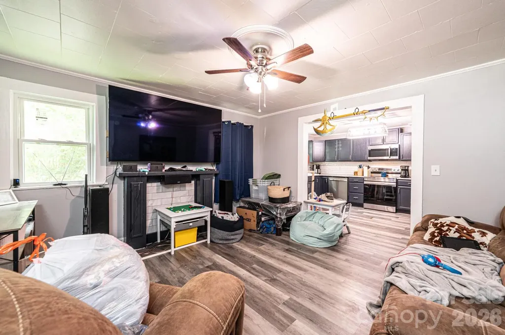 224 Broadway Street NW Lenoir NC 28645