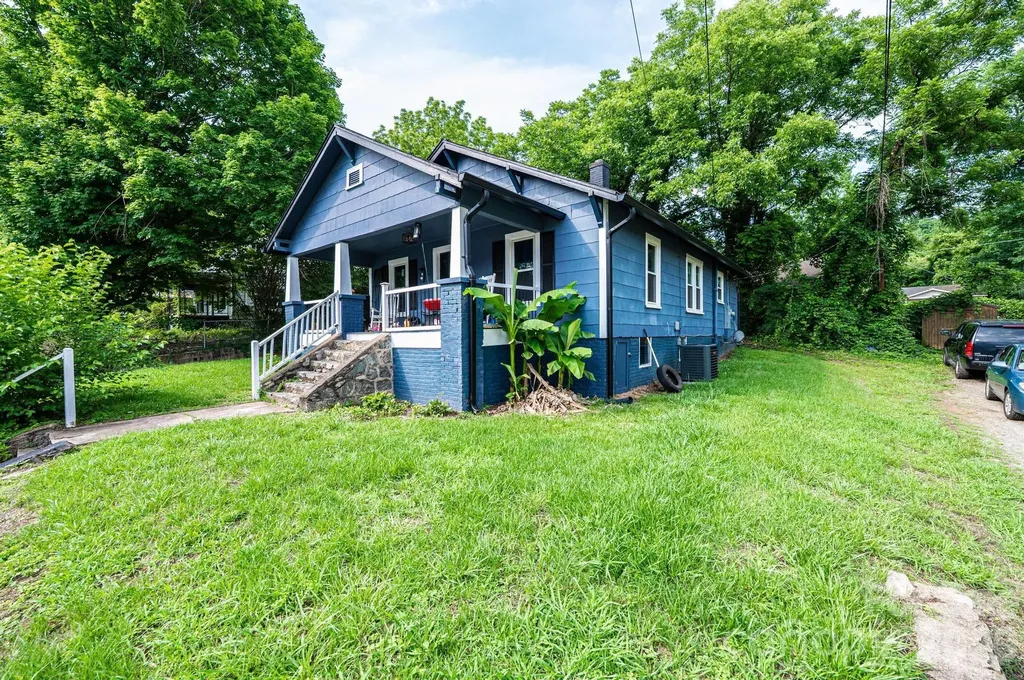 224 Broadway Street NW Lenoir NC 28645