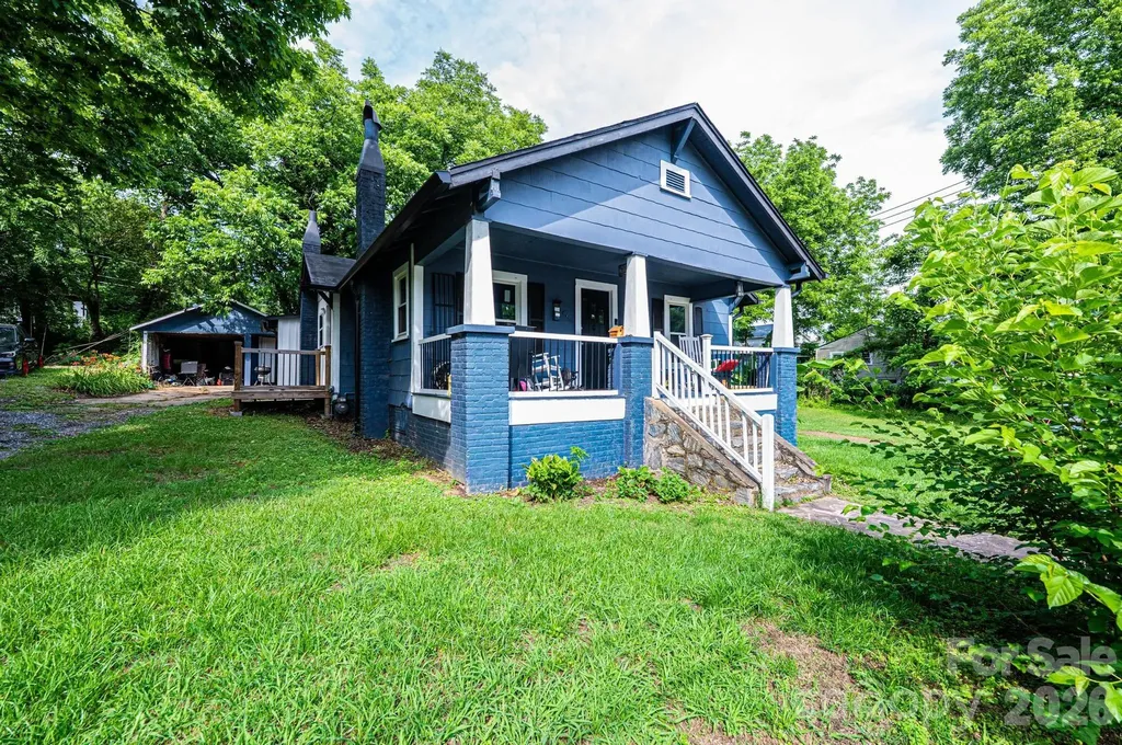 224 Broadway Street NW Lenoir NC 28645
