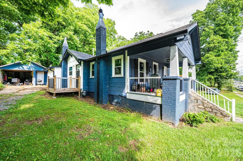 224 Broadway Street NW Lenoir NC 28645