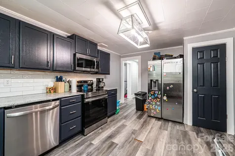 224 Broadway Street NW Lenoir NC 28645