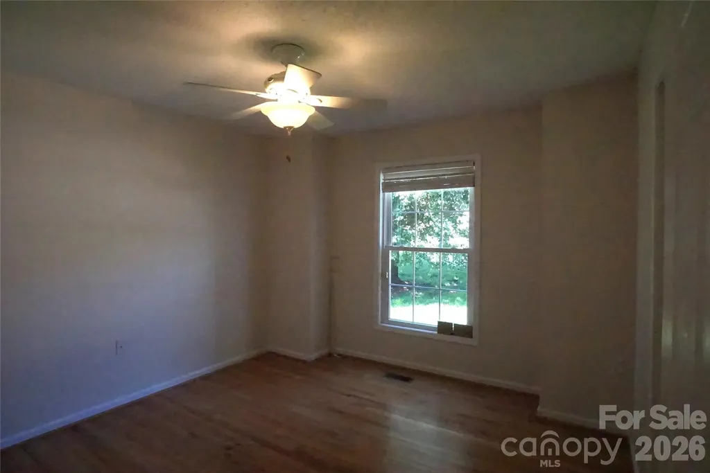 3795 River Road Hickory NC 28602