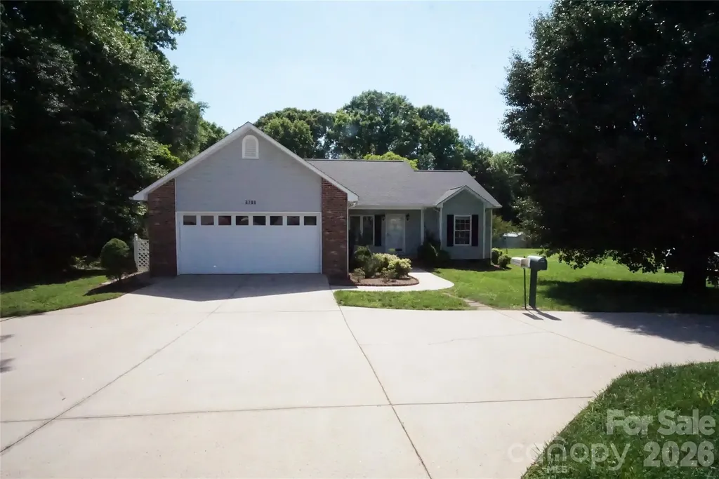 3795 River Road Hickory NC 28602