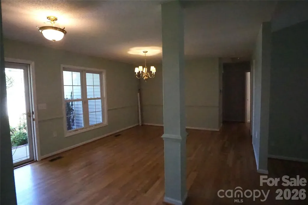 3795 River Road Hickory NC 28602