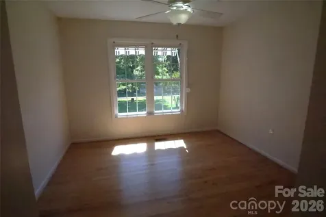 3795 River Road Hickory NC 28602