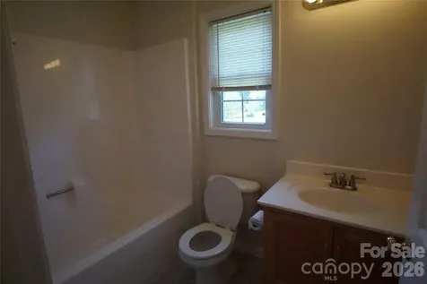 3795 River Road Hickory NC 28602