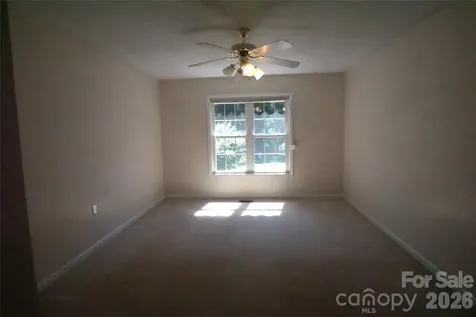 3795 River Road Hickory NC 28602