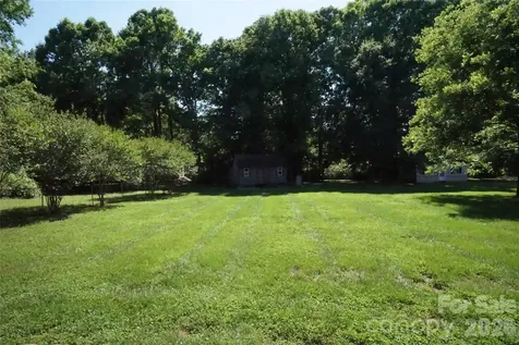 3795 River Road Hickory NC 28602