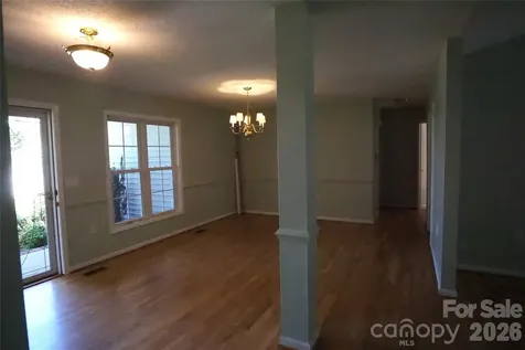 3795 River Road Hickory NC 28602