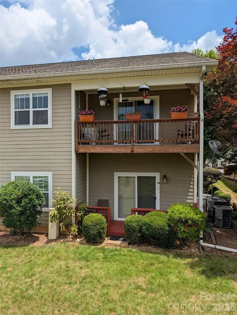 65 Foxden Drive Fletcher NC 28732