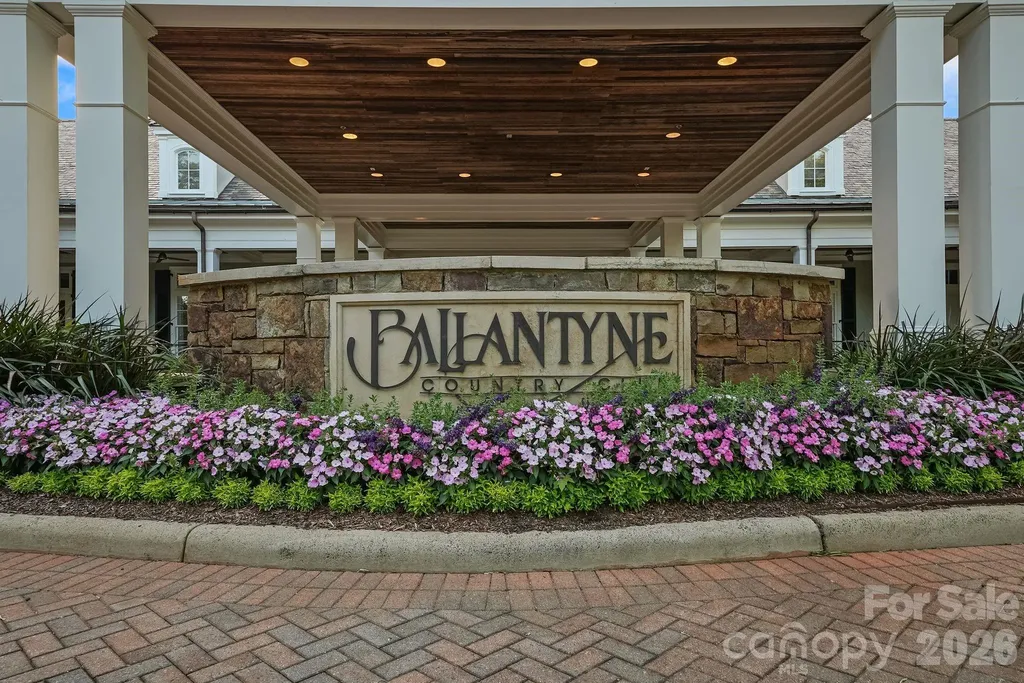 10917 Lederer Avenue Charlotte NC 28277