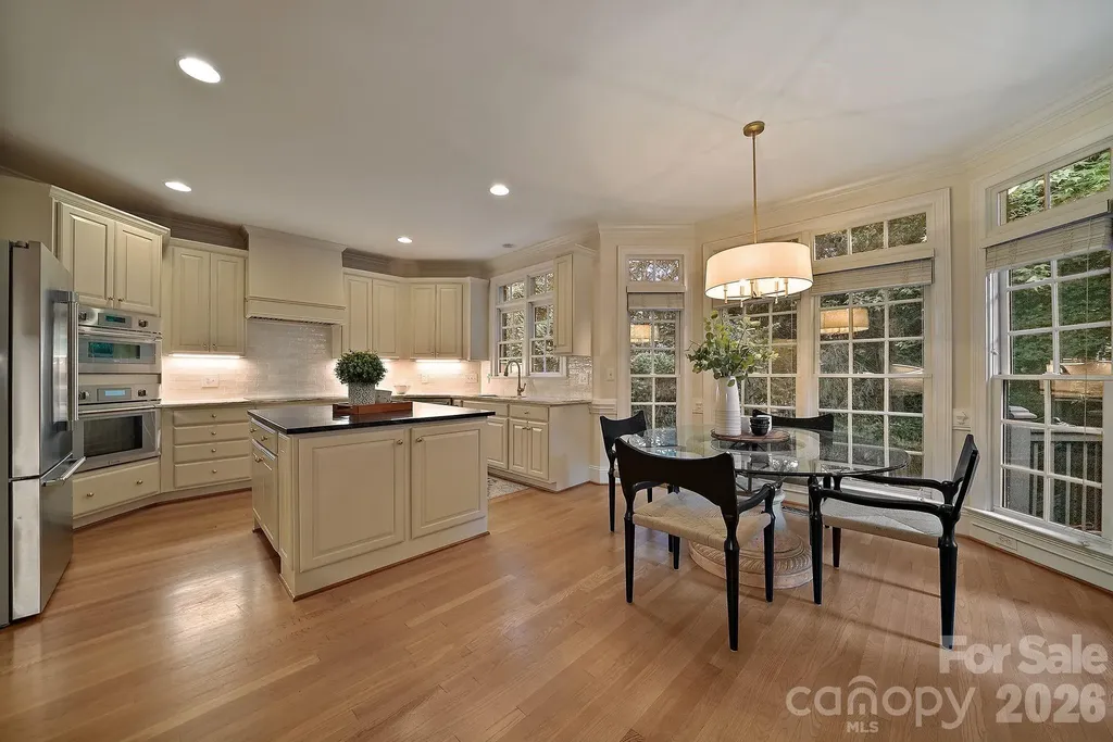 10917 Lederer Avenue Charlotte NC 28277
