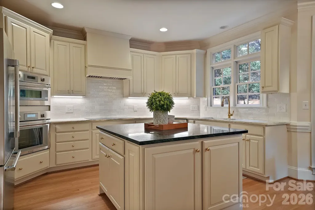 10917 Lederer Avenue Charlotte NC 28277