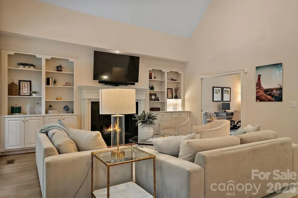 10917 Lederer Avenue Charlotte NC 28277