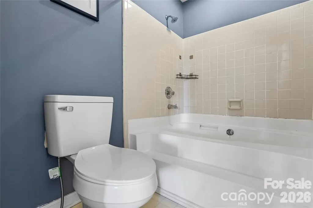 5870 Harris Grove Lane Charlotte NC 28212