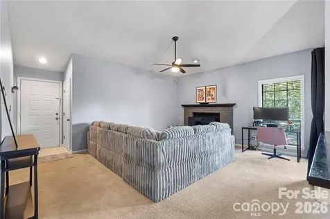 5870 Harris Grove Lane Charlotte NC 28212