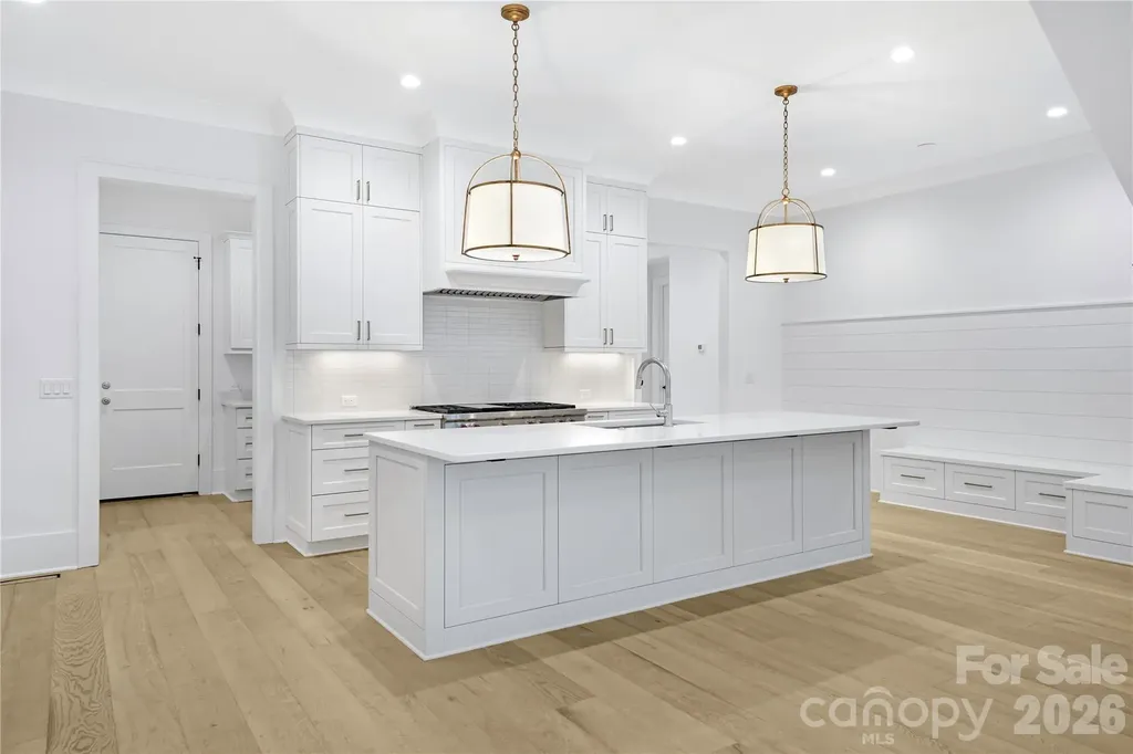 5046 Gilchrist Road Charlotte NC 28211