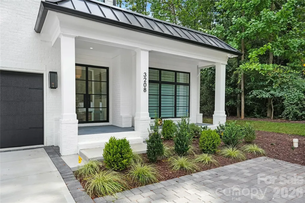 5046 Gilchrist Road Charlotte NC 28211