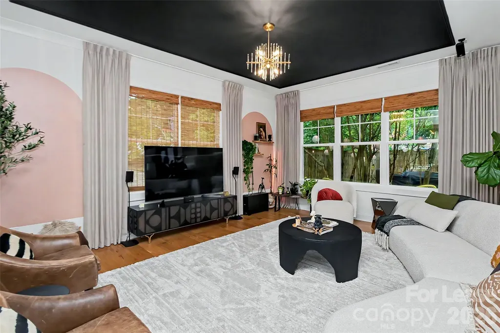221 S Gardner Avenue Charlotte NC 28208