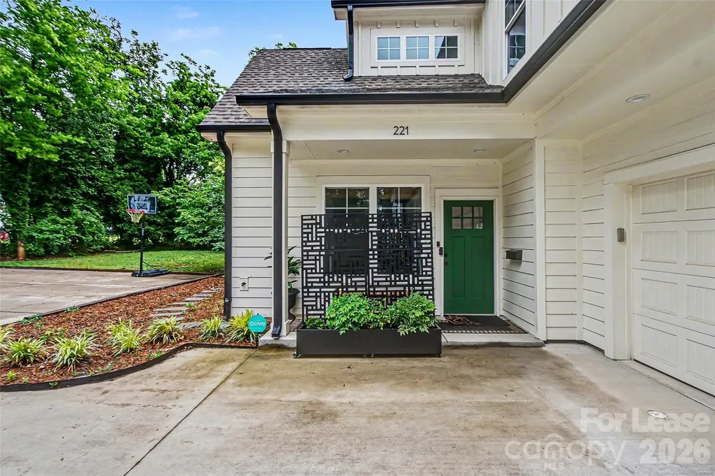 221 S Gardner Avenue Charlotte NC 28208