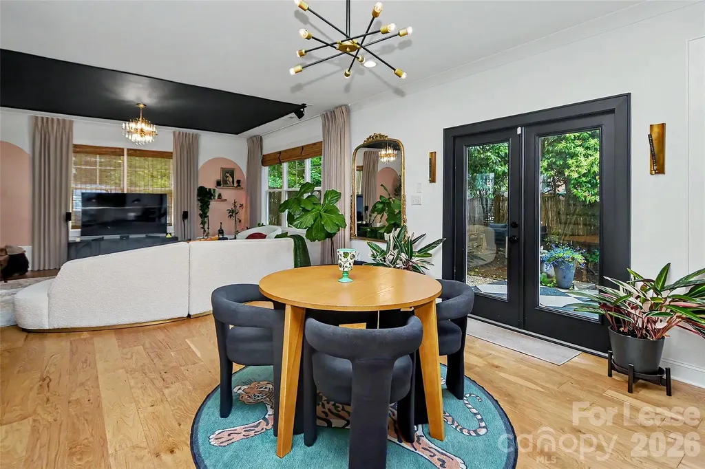 221 S Gardner Avenue Charlotte NC 28208