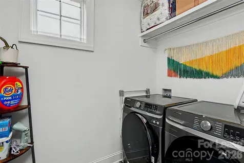 221 S Gardner Avenue Charlotte NC 28208