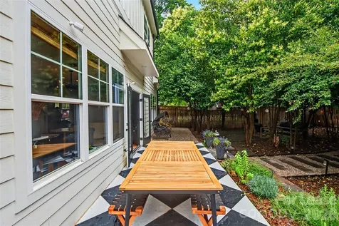 221 S Gardner Avenue Charlotte NC 28208