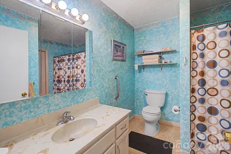 11 Waddell Street Weaverville NC 28787
