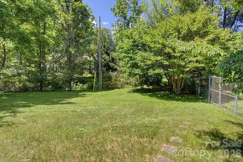11 Waddell Street Weaverville NC 28787