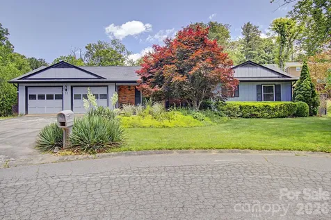 11 Waddell Street Weaverville NC 28787