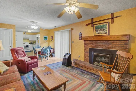 11 Waddell Street Weaverville NC 28787