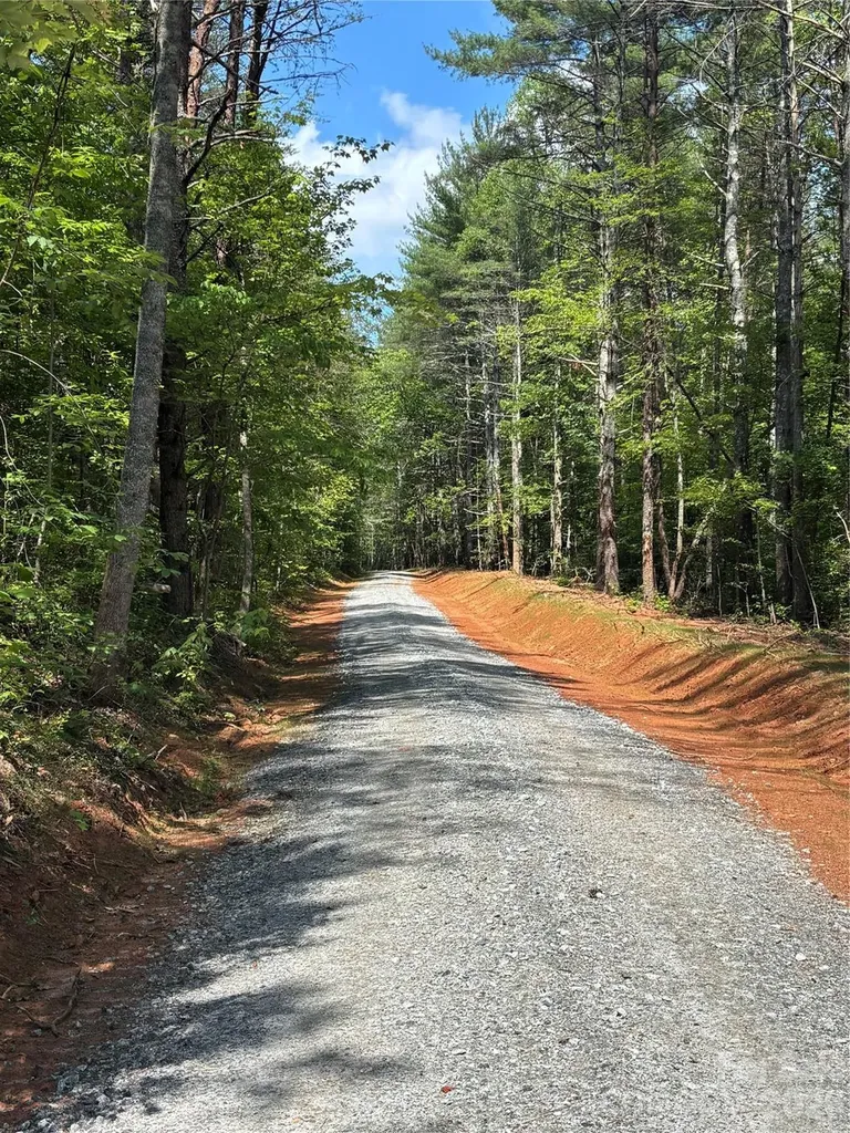 000 Stillwater Road Boomer NC 28606