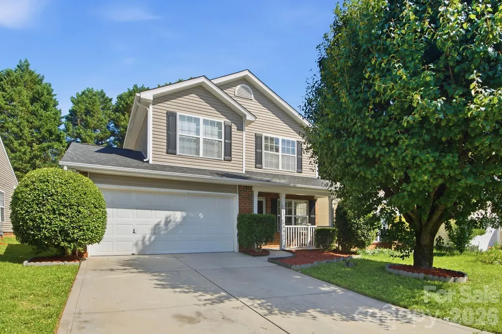 1135 Stonehenge Lane Charlotte NC 28216
